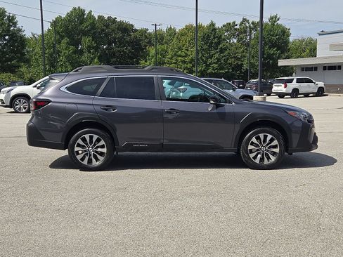 Certified 2025 Subaru Outback Limited AWD/4WD image 7
