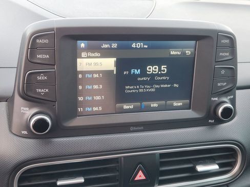 Used 2021 Hyundai Kona SE w/ Cargo Package image 22