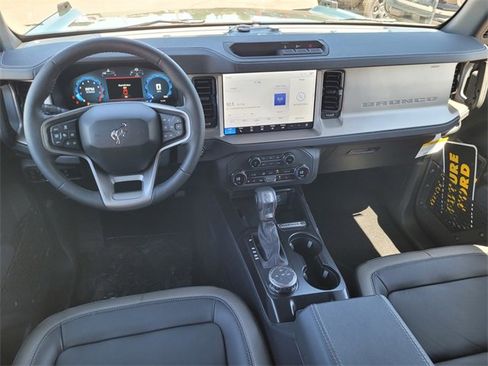 New 2025 Ford Bronco Outer Banks image 7