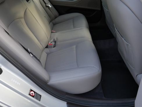 Used 2018 Genesis G80 3.8 image 25