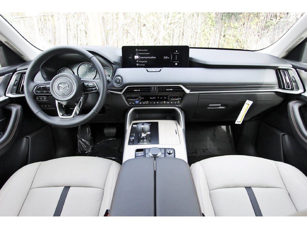Certified 2026 MAZDA CX-90 3.3 Turbo w/ Preferred Package AWD/4WD image 7