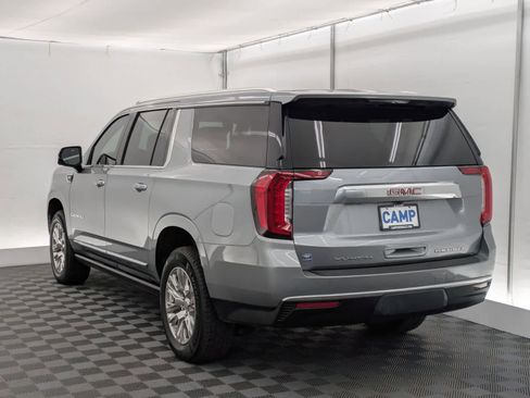 Used 2024 GMC Yukon XL Denali AWD/4WD image 4