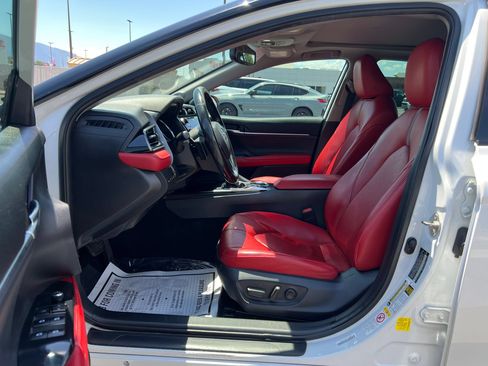 Used 2019 Toyota Camry XSE w/ Driver Assist Package FWD image 12