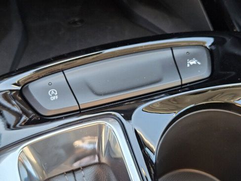 New 2026 Chevrolet Trax LT w/ Sunroof Package image 21