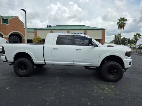 Used 2016 RAM 2500 Tradesman AWD/4WD image 4