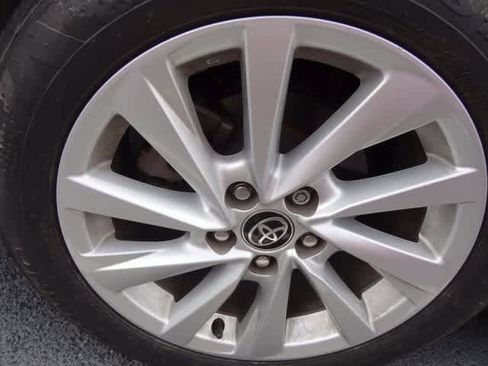 Used 2023 Toyota Camry LE image 27