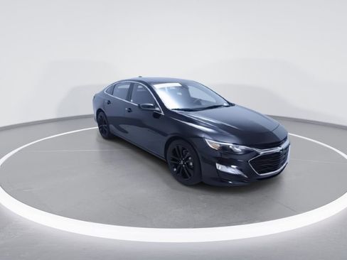 Used 2023 Chevrolet Malibu LT w/ Midnight Edition image 2