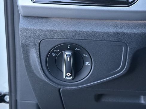 Used 2021 Volkswagen Atlas Cross Sport SEL image 26