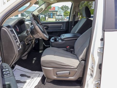Used 2021 RAM 1500 Classic SLT RWD image 7