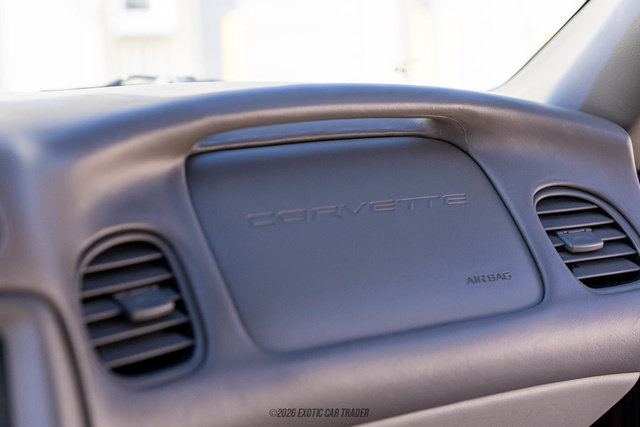 Used 2003 Chevrolet Corvette Convertible w/ Preferred Equipment Group1 RWD image 28