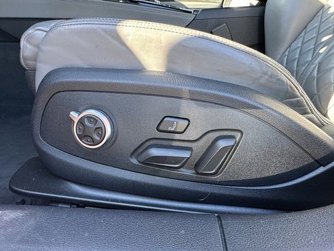 Used 2022 Audi S4 Premium Plus w/ Premium Plus Package image 20