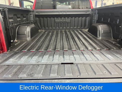 Used 2025 GMC Sierra 1500 AT4 w/ AT4 Preferred Package image 28