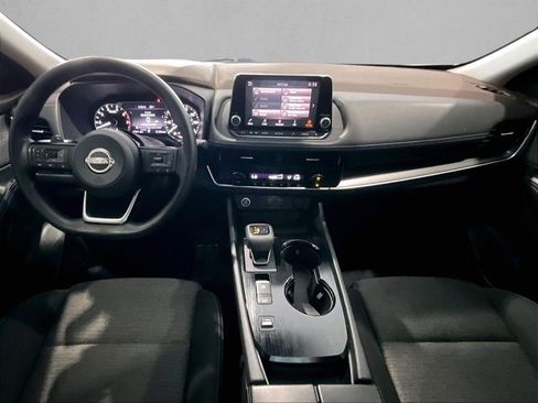 Used 2022 Nissan Rogue SV FWD image 16