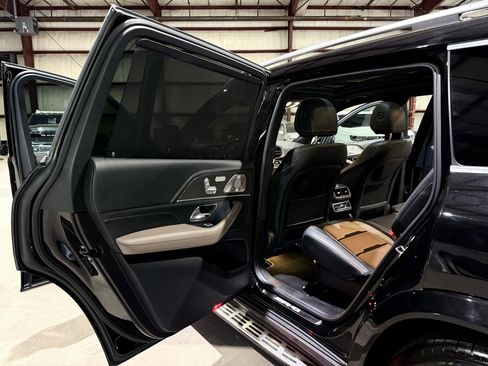 Used 2021 Mercedes-Benz GLS 63 AMG 4MATIC image 16