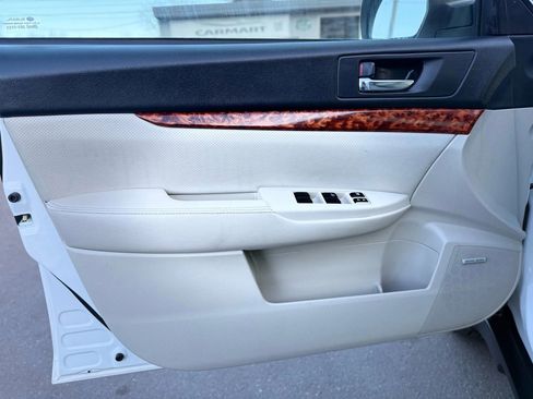 Used 2012 Subaru Outback 2.5i Limited w/ Moonroof Pkg image 13