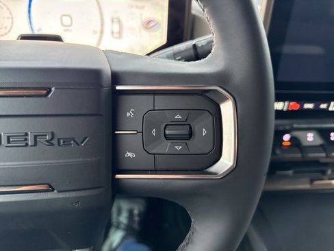 New 2025 GMC Hummer EV 3X w/ Extreme Off-Road Package image 17