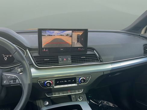 Certified 2024 Audi Q5 2.0T Premium Plus AWD/4WD image 11
