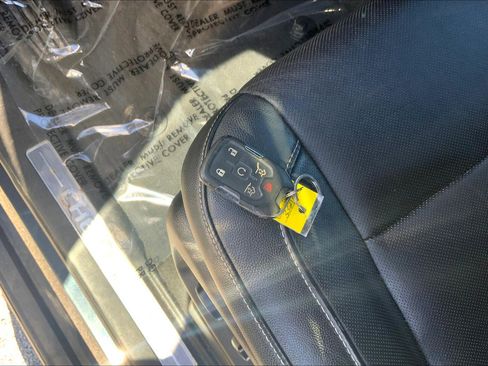 Used 2019 Chevrolet Tahoe Premier w/ RST 6.2L Performance Edition image 12