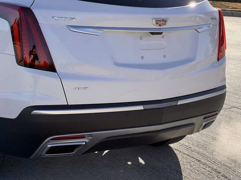 Certified 2025 Cadillac XT5 Premium Luxury w/ Technology Package image 8