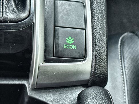 Used 2018 Honda Civic Touring image 20