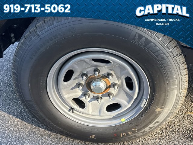 New 2027 Ford F250 XL w/ XL Chrome Package RWD image 15