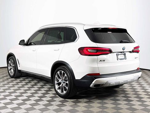 Used 2022 BMW X5 xDrive40i AWD/4WD image 3