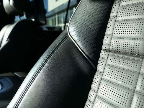 Certified 2023 Cadillac Escalade ESV Sport Platinum w/ Heavy-Duty Trailer Package image 14