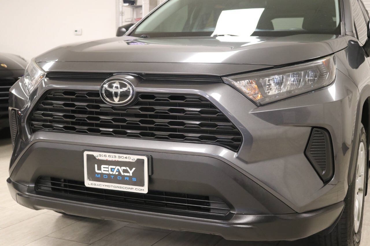 Used 2020 Toyota RAV4 LE w/ Carpet Mat Package AWD/4WD image 88