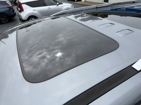 Used 2020 Chevrolet Traverse High Country image 9