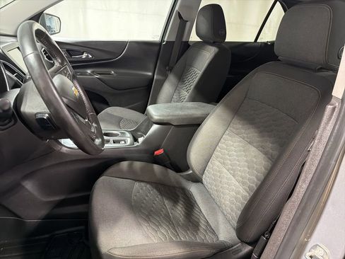 Used 2018 Chevrolet Equinox LT image 5