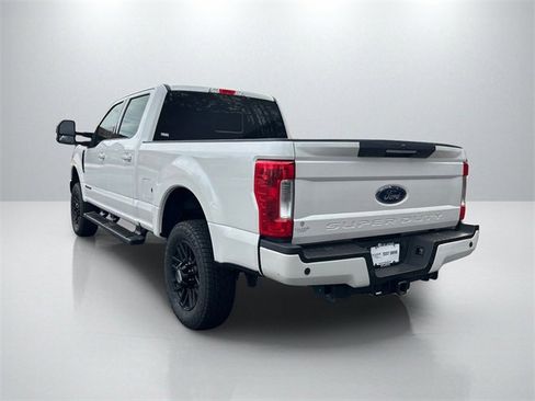 Used 2019 Ford F250 Lariat image 5