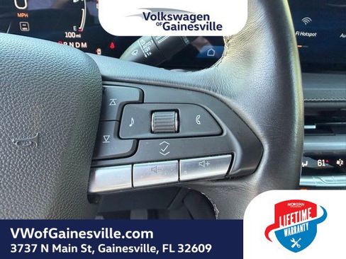 Used 2024 Cadillac XT4 Premium Luxury FWD image 24