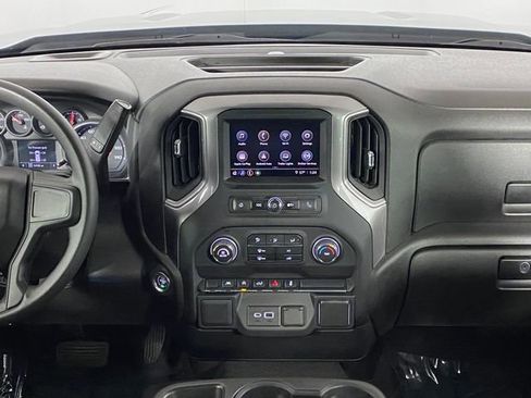 Certified 2022 Chevrolet Silverado 1500 Custom image 19