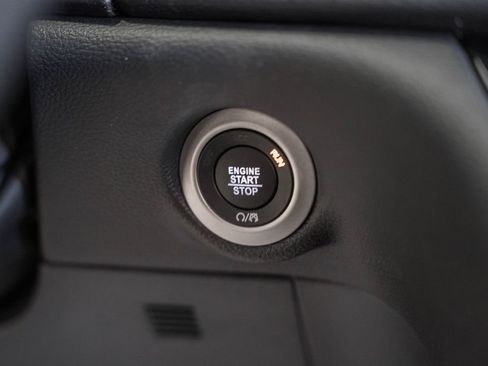 New 2026 Chrysler Pacifica Select image 19