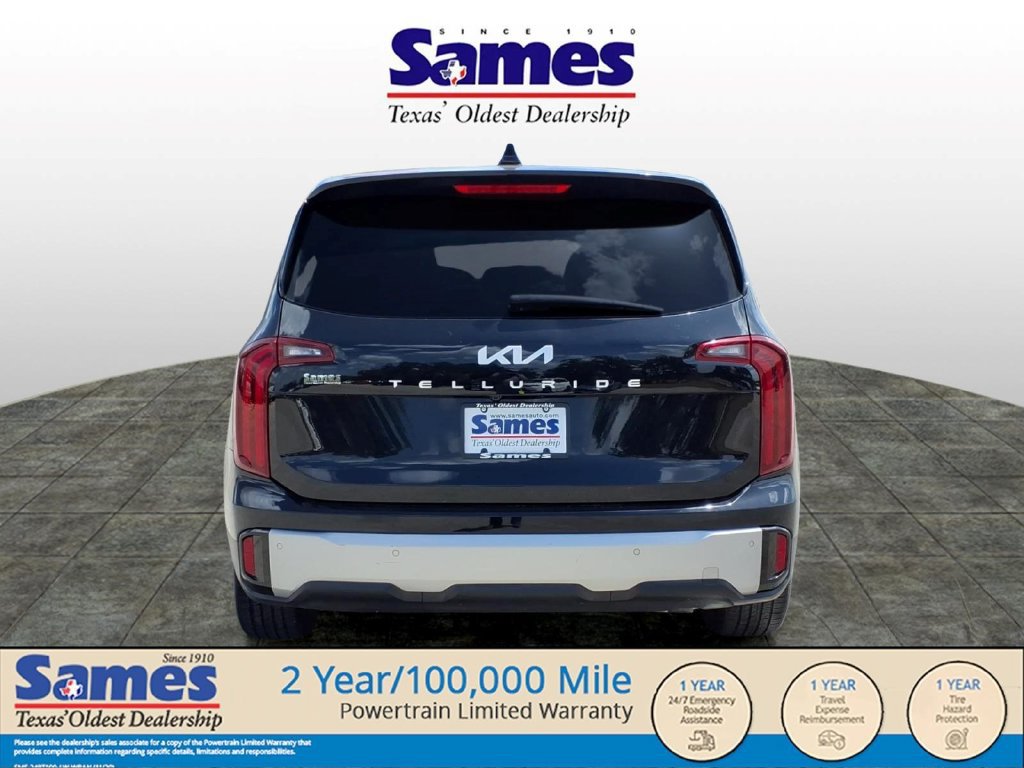 Used 2023 Kia Telluride LX FWD image 5