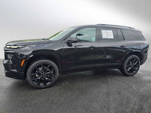 Used 2024 Chevrolet Traverse RS w/ LPO, Floor Liner Package AWD/4WD image 6