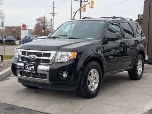 Used 2011 Ford Escape Limited image 9