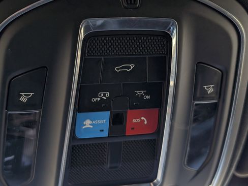 Used 2024 Jeep Wagoneer L Series II w/ Flexible Seating Group image 36