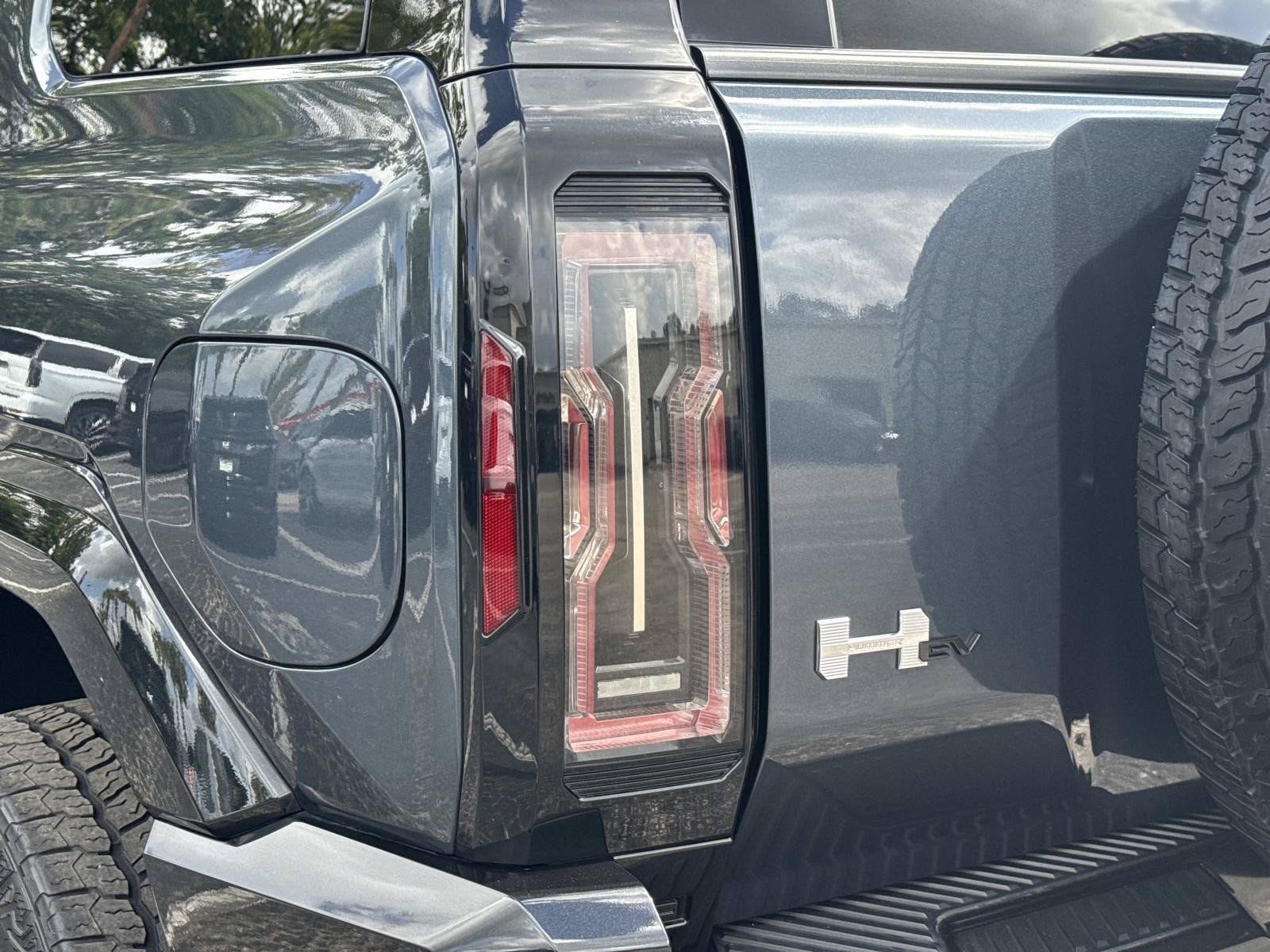 Used 2026 GMC Hummer EV SUV AWD/4WD image 11