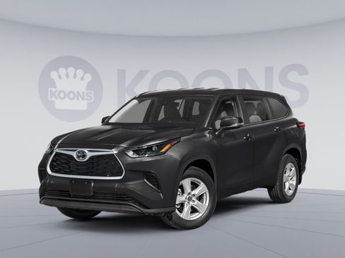 Used 2023 Toyota Highlander L FWD image 1