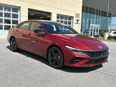 New 2026 Hyundai Elantra Sport FWD image 2