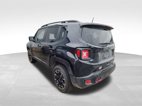 Used 2023 Jeep Renegade Trailhawk AWD/4WD image 6
