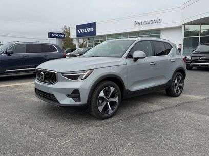 New 2025 Volvo XC40 B5 Core w/ Protection Package Premier