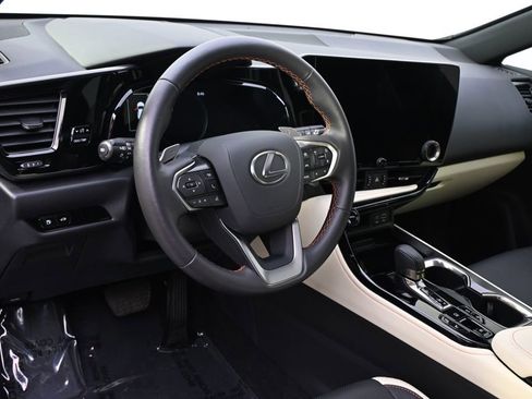 Used 2024 Lexus NX 350 AWD image 11