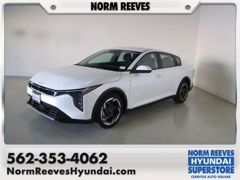 Used 2025 Kia K4 EX FWD image 1
