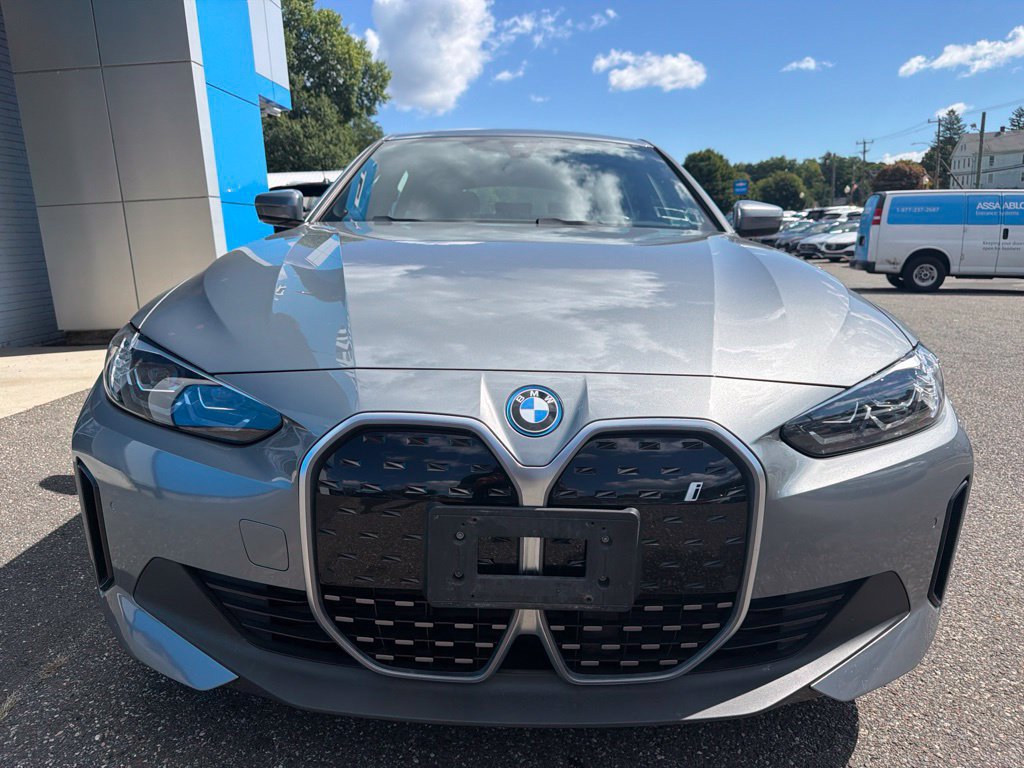 Used 2024 BMW i4 eDrive35 w/ Premium Package RWD image 3