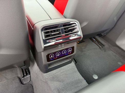 New 2026 BMW M5 w/ Executive Package image 23