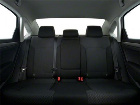 Used 2013 Volkswagen Passat 2.5 S image 17