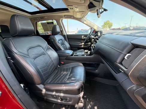 Used 2023 Nissan Pathfinder Platinum w/ Cargo Package AWD/4WD image 45