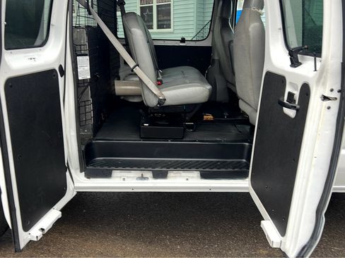 Used 2012 Ford E-350 and Econoline 350 Super Duty w/ Crew Van Pkg image 14